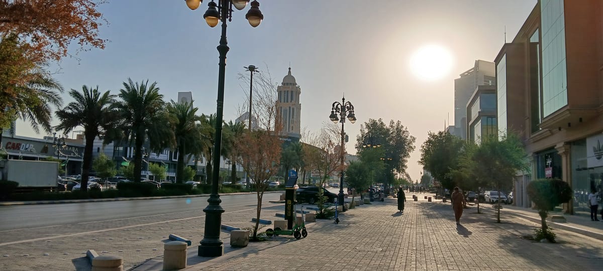 Sociale Café in Tahlia Street